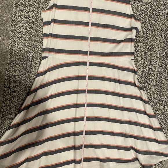 209 WST 38 Street Dress Size 6 Like New - Picture 6 of 7